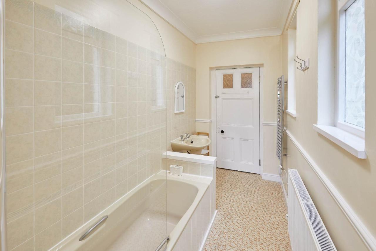 Host & Stay - The Garden Flat Scarborough Exterior photo